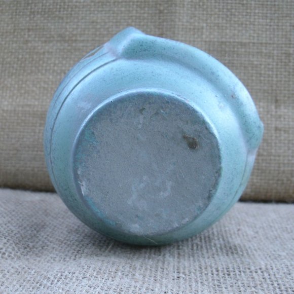 Vintage Celtic Knotwork Pottery Jar Candle Holder - Picture 14 of 16